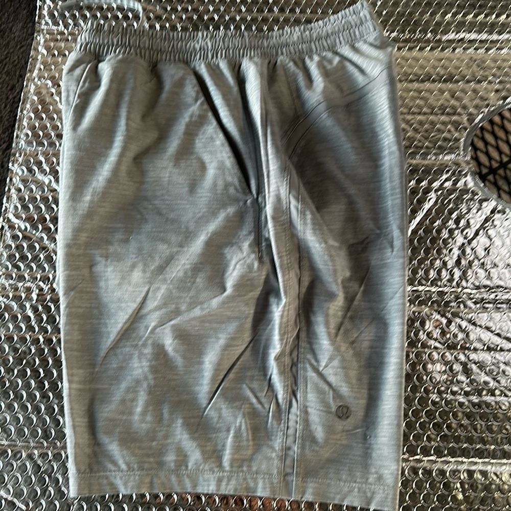 Men’s / Boys Lululemon short